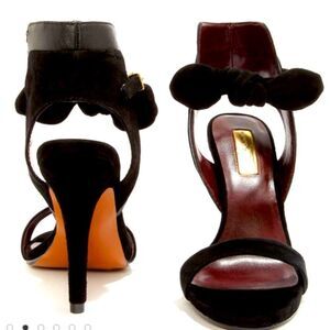 Report Signature Zany Suede Bow Heel, Sz 8.5
